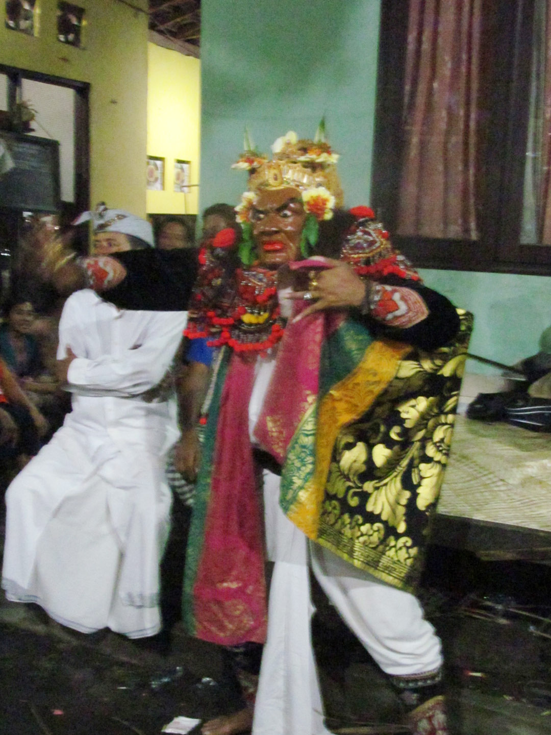 Gustu performs the dance of the Prime Minister first.